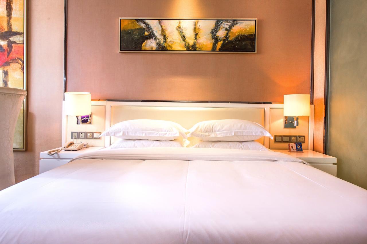 Rui Xin International Hotel Шэньчжэнь Экстерьер фото
